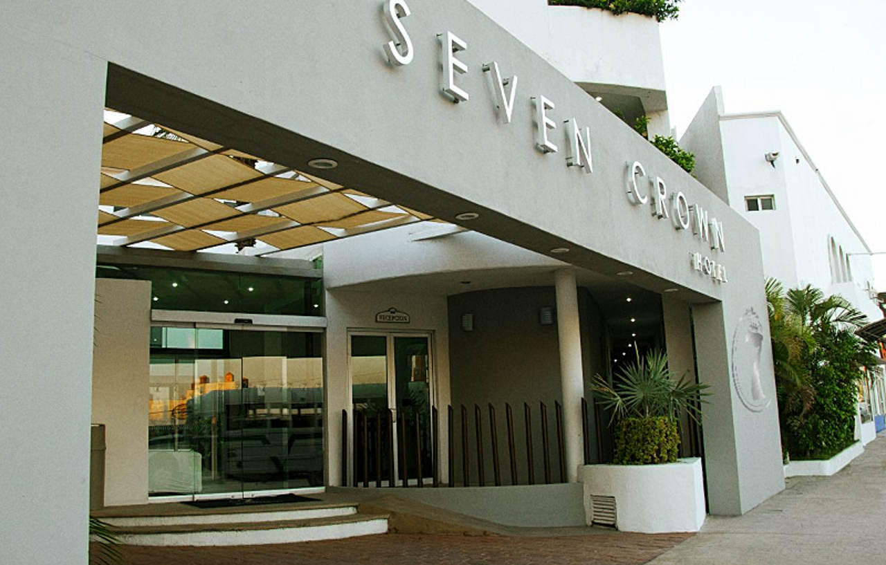 Seven Crown Express & Suites By Kavia カボ・サン・ルーカス エクステリア 写真